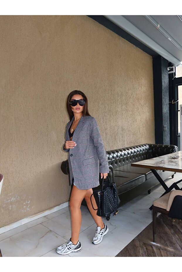 سترة بليزر بصف أزرار واحد ومزينة بتفاصيل على الكوع - 4