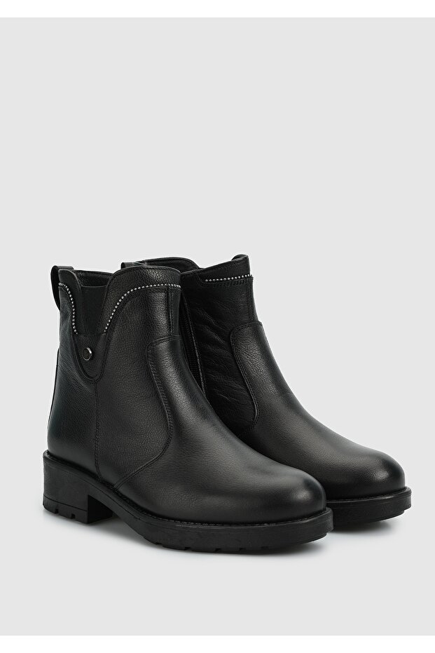 Siyah Deri Kadın Bot - 2