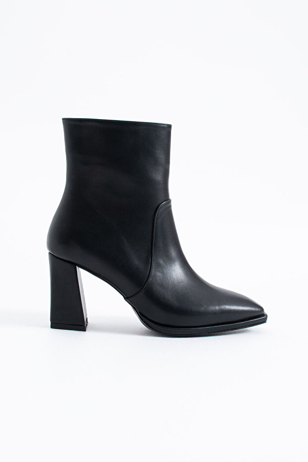 Ryan Women's Zippered Casual Heeled Boots Black