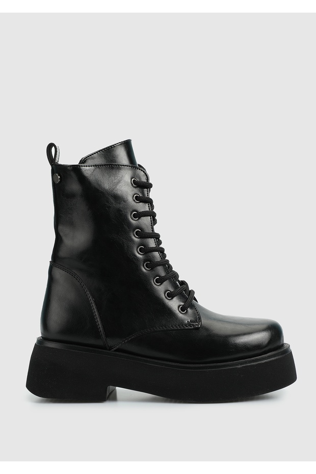 Siyah Kadın Bot - 1