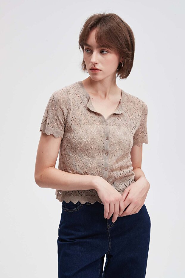 Solid Half-Sleeve Lace Top - 7