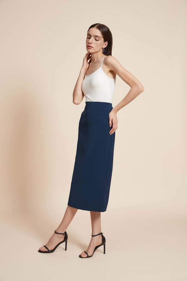 Solid Midi Skirt with Straight Cut - 4
