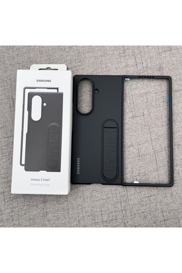 غلاف هاتف فاخر أسود قابل للطي لهاتف Galaxy Z Fold 7، متوافق مع Z Fold 7 و6 وFold 7، مصنوع من السيليكون غير اللامع.