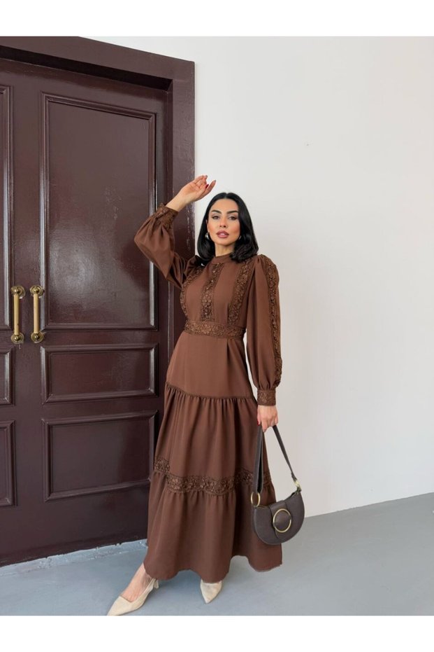 Lace Detailed Belted Atlas Fabric Dress