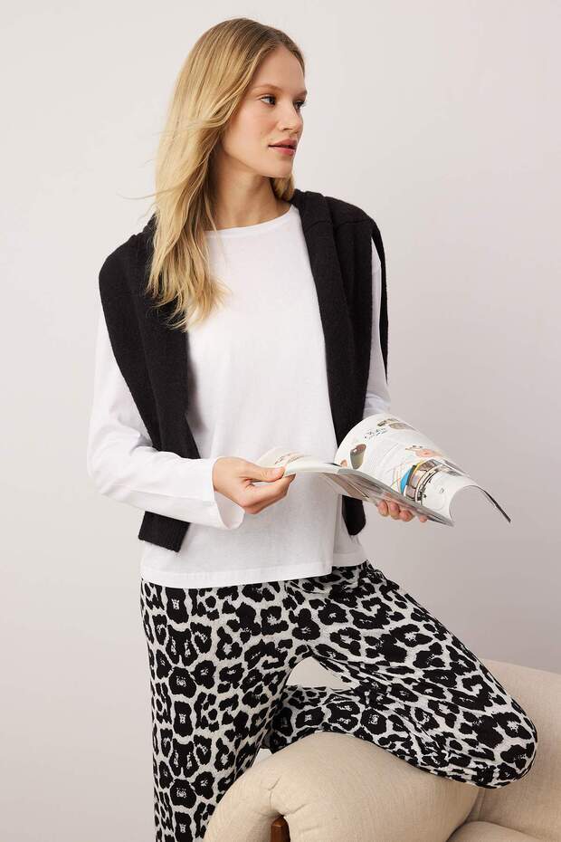 Beyaz-Siyah Leopar Desenli Örme Pijama Takımı THMAW25PT00100 - 2