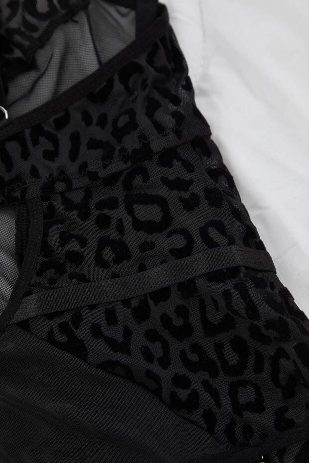 Siyah Leoparlı Jartiyer Detaylı Tül Kapsız Örme Body THMAW26BD00008 - 10