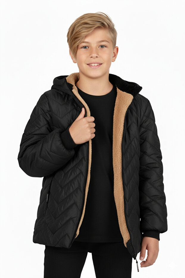 SİYAH ZİGZAGLI SU VE RÜZGAR GEÇİRMEZ İÇİ WERSOFTLU KAPÜŞONLU ERKEK ÇOCUK MONTU - 1