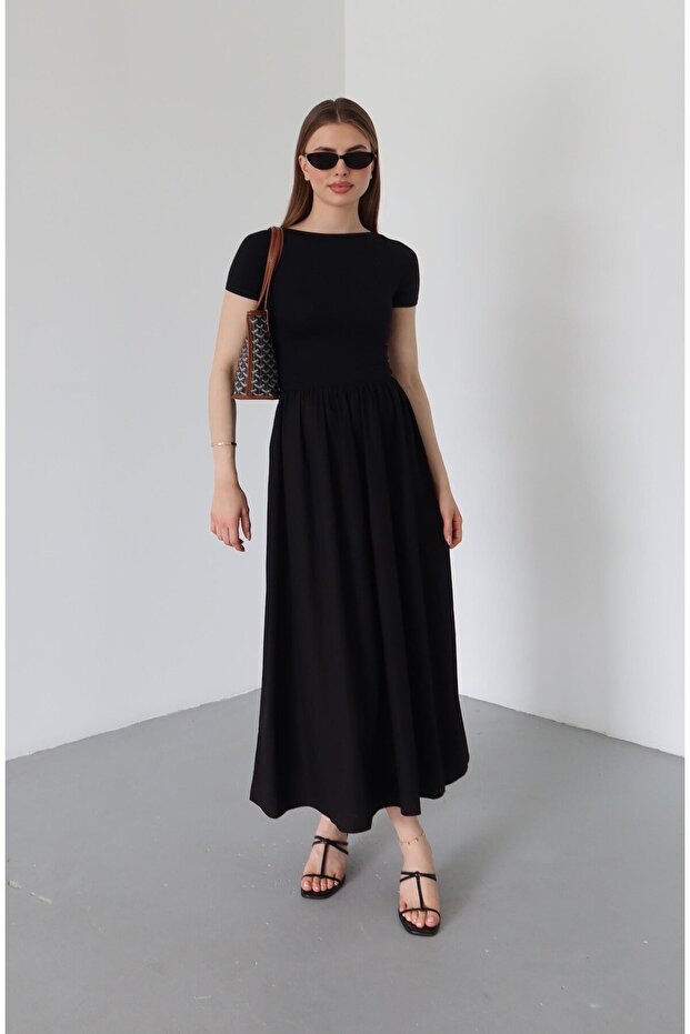 Black Vienna Pleated Dress