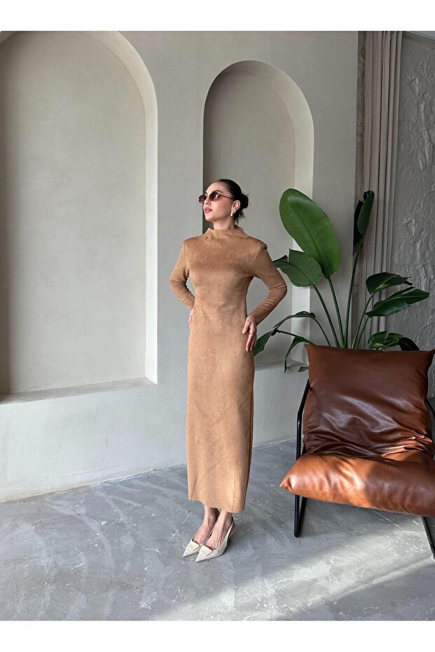 Barna Nancy velúr midi hosszúságú ruha - 6