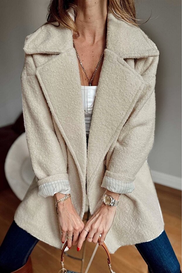 معطف قصير منقوش من القطيفة بزر واحد كبير الحجم بلون حجري - 2