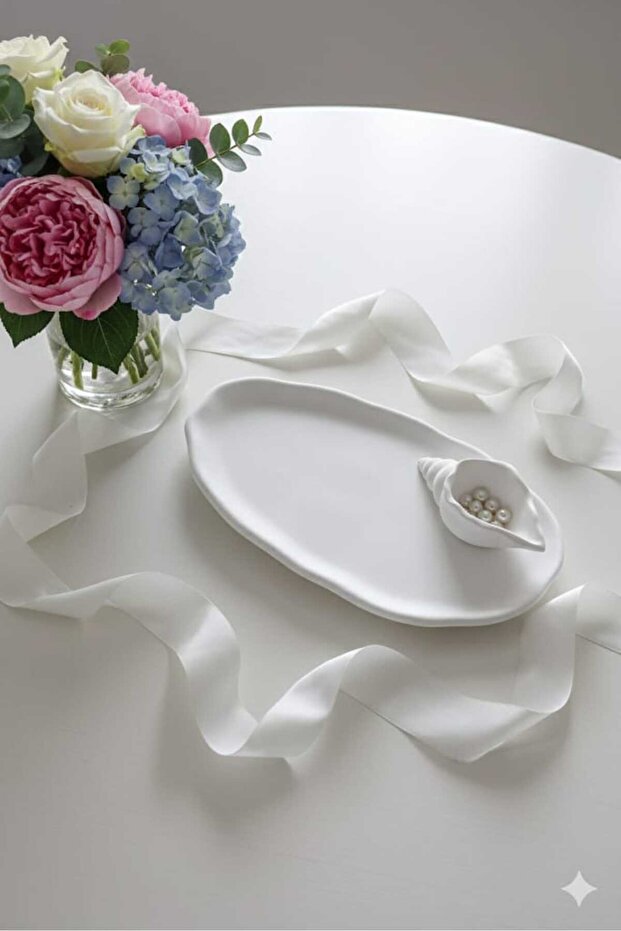 Promise & Engagement Tray Wavy 28 cm Concrete Presentation Tray, Candle Holder Decorative Concrete Tray, Gift Item