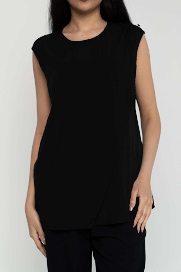 بلوزة سادة بدون أكمام - 4