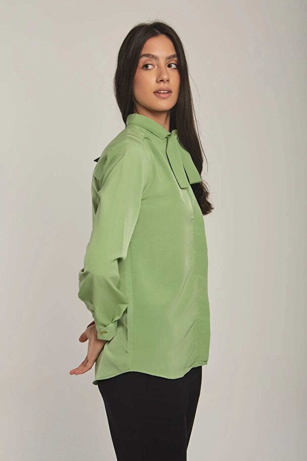 بلوزة صلبة برباط أمامي - 3