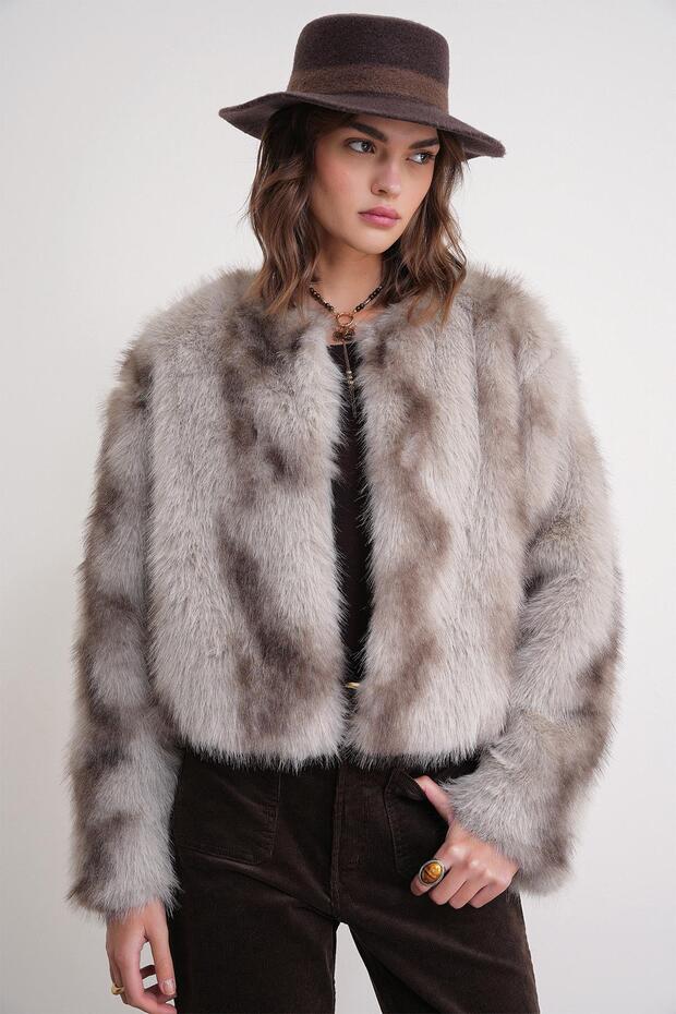 4749 Women's Lined Crew Neck Premium Fur Coat Sand Beige