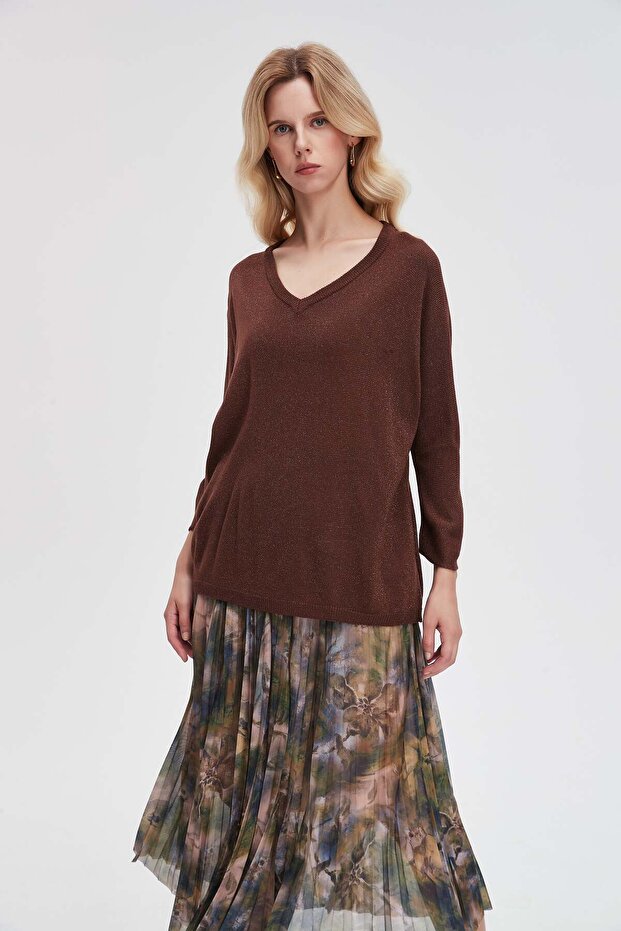 بلوزة سادة كبيرة الحجم بفتحة رقبة على شكل حرف V - 2