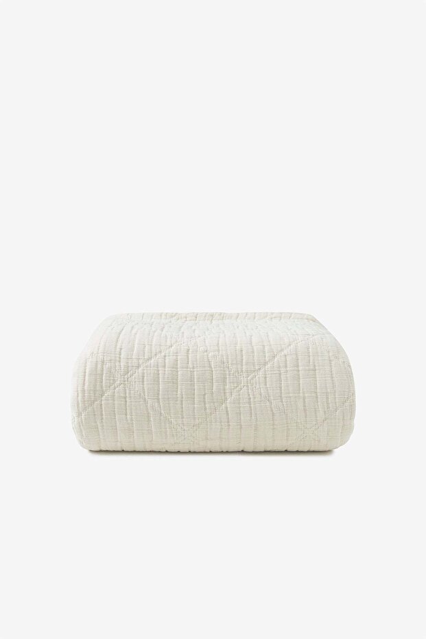 Atik Dolgulu Jakarlı Çift Kişilik Yatak Örtüsü Krem - 3