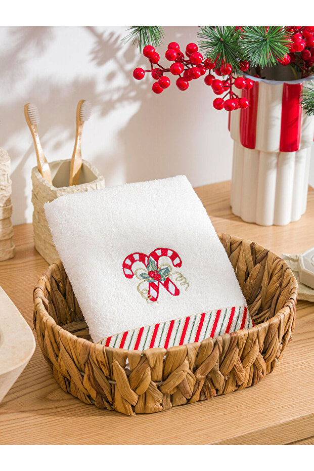 Özmarka New Season Candy Cane Embroidered Face Towel 50X80 cm