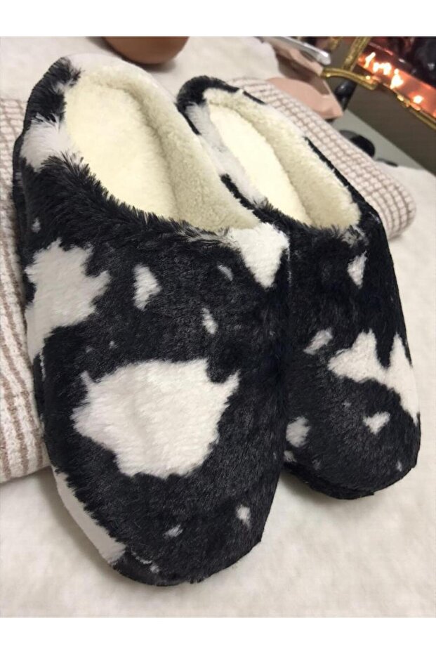 Women's Black and White House Slippers Soundproof Soft Comfortable Wool Slippers