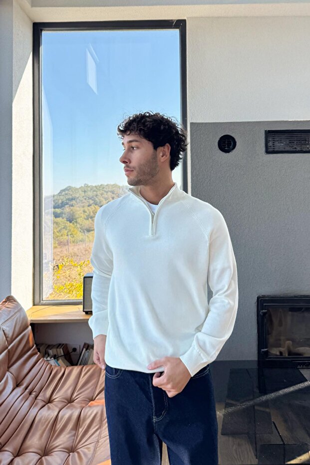 Reglan Sleeve Zippered Knit Sweater Ecru