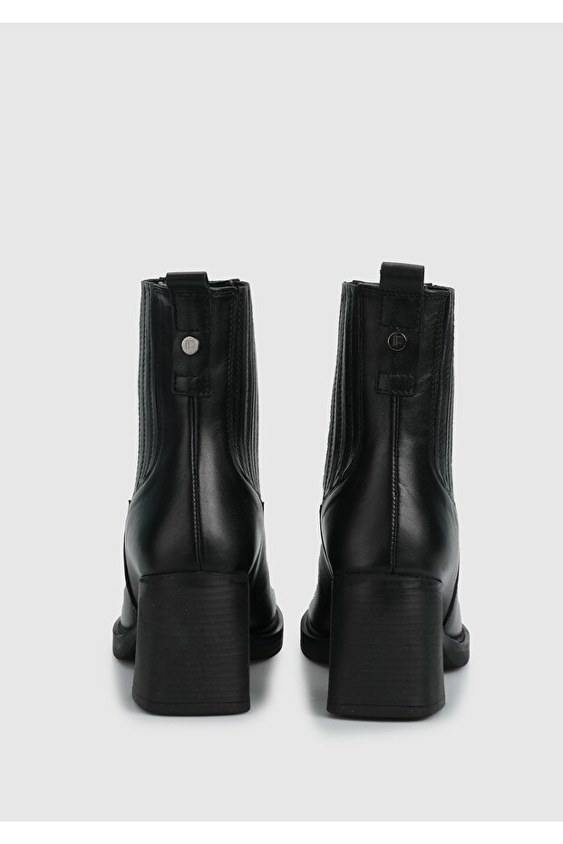 Siyah Deri Kadın Bot - 4