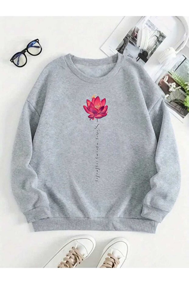 Trendy Oversize Sweatshirt with Lotus Flower Print Design