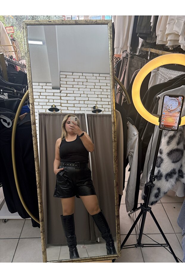 KEMERLİ DERİ ŞORT - 1