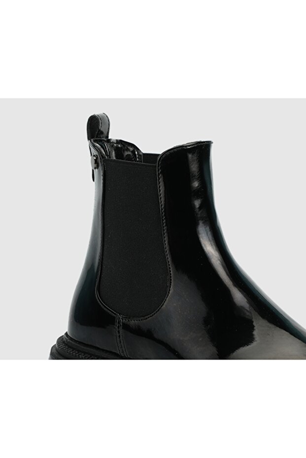 Siyah Kadın Bot - 5