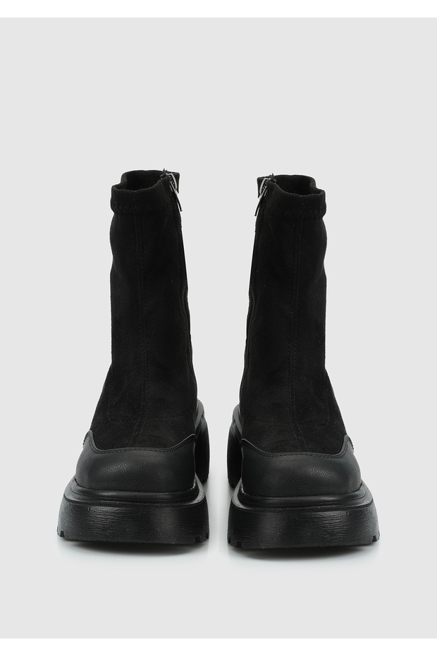 Siyah Kadın Bot - 3