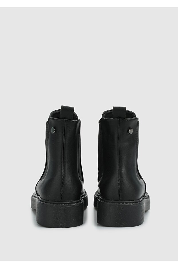 Siyah Kadın Bot - 4