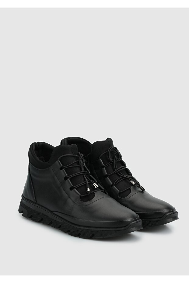 Siyah Deri Kadın Bot - 2