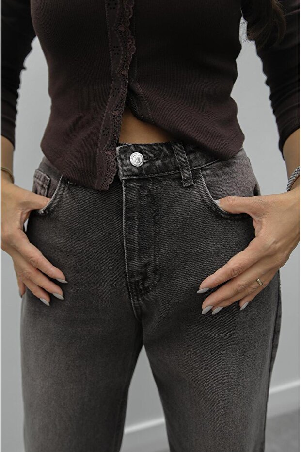 Bitterbraune Jeans mit mittlerer Taille - 4