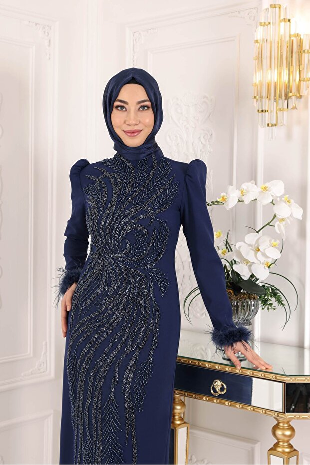 Krep İşlemeli ve Kol Tüy Detaylı Abiye 08 - 2