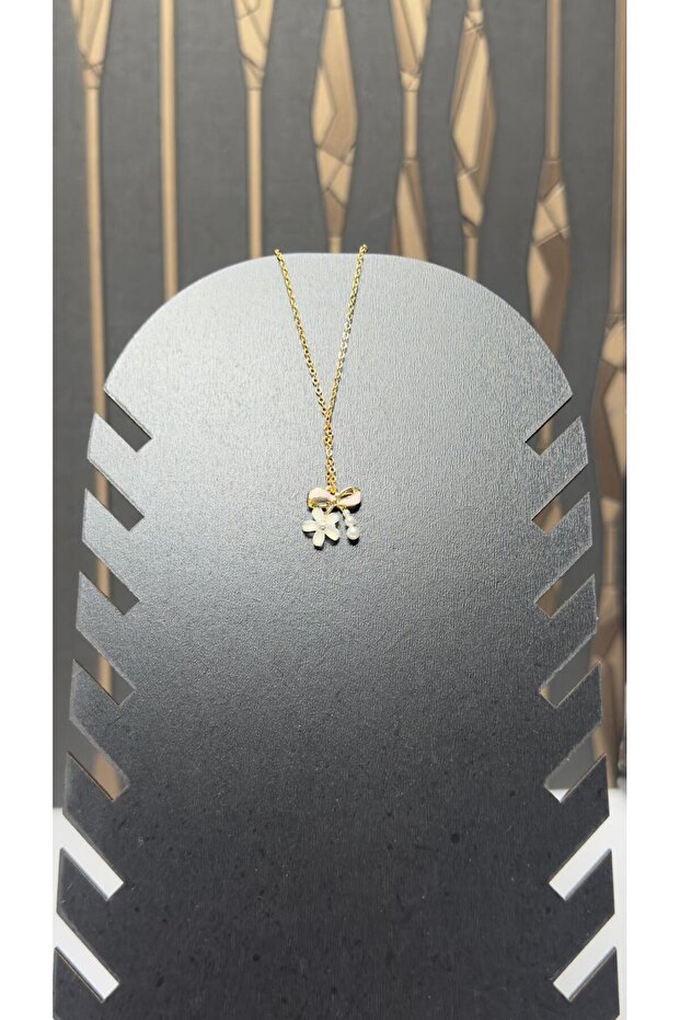 Masumiyet Kolyesi - 4