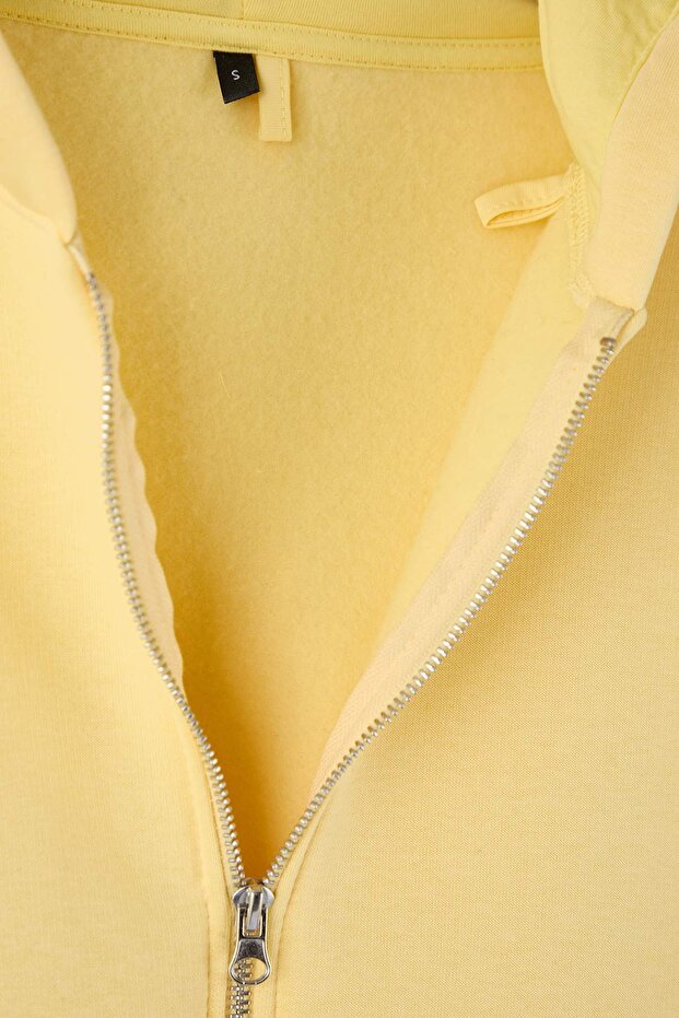 Açık Sarı Kalın İçi Polarlı Kapüşonlu Fermuarlı Oversize/Geniş Kesim Örme Sweatshirt TWOAW26SW00111 - 6