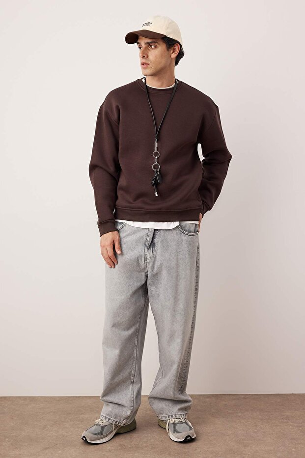 Kahverengi Oversize/Geniş Kesim Pamuklu Basic İçi Polarlı Kalın Sweatshirt TMNAW25SW00011 - 2