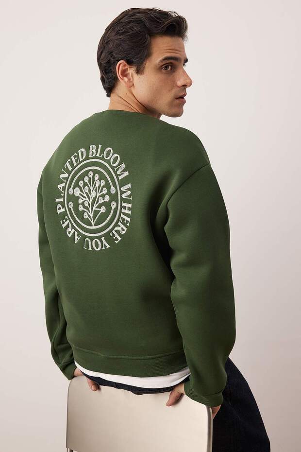 Haki Oversize/Geniş Kesim Çiçek Nakışlı İçi Polarlı Pamuklu Sweatshirt TMNAW24SW00012 - 1