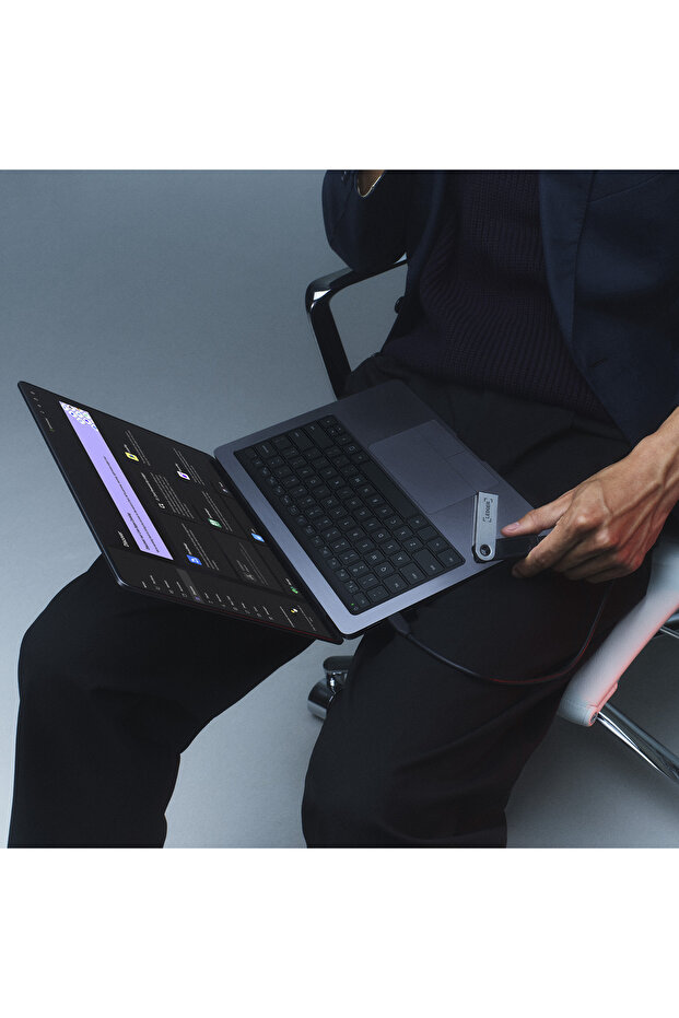 Nano S Plus Ametist Moru Kripto Donanım Cüzdanı - 8