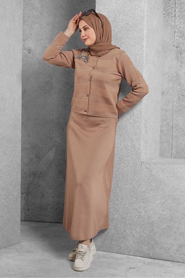 Stone-Embellished Skirt Suit 44960