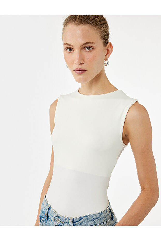 Slim Fit Sleeveless Crew Neck Bodysuit