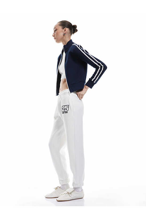 Three Thread Raised Pocket Lace up Printed Comfortable Fit Jogger Sweatpants