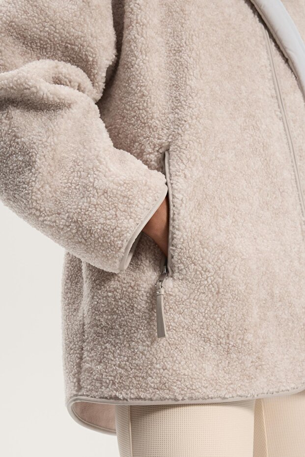 سترة كبيرة الحجم من فرو صناعي - 5