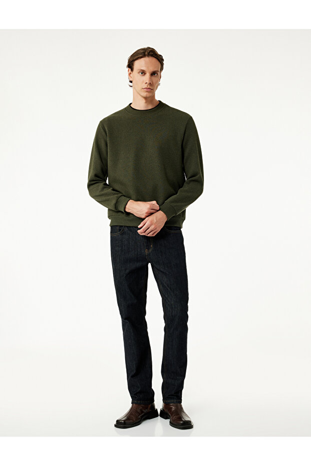 Textured Long Sleeve Basic Crew Neck Sweatshirt