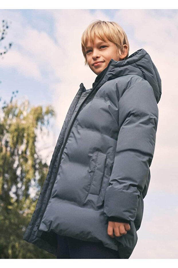 Kapüşonlu uzun kapitone anorak - 7