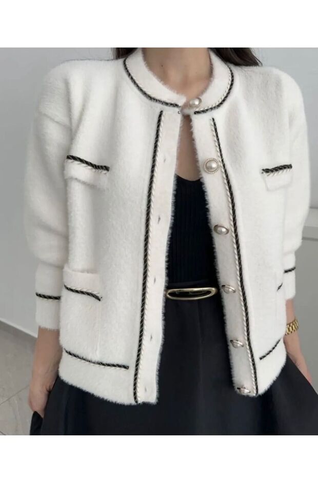 Peter Pan Collar, Pearl Buttoned, Double Pocket Cashmere Women's Knit Cardigan
