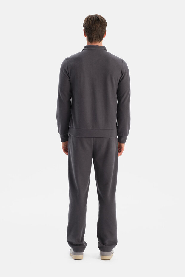 سترة رياضية بياقة مطوية بلون أنثراسايت - 2