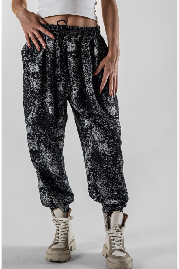 Women's Pleated Jacquard Shalwar Trousers