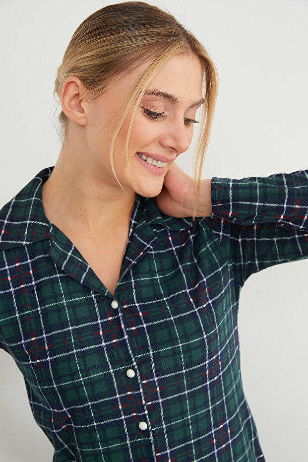 طقم بيجامة من جلد الغزال المنقوش - 3