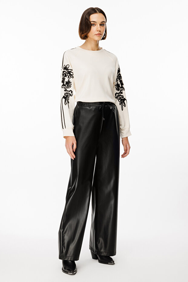 Elastic Waist Lace-Up Leather Trousers 44185-26K
