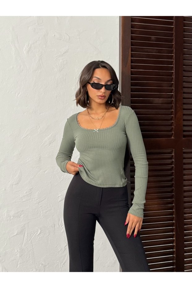 Women's Khaki U-Neck Lace Bow Long Sleeve Cotton Camisole Blouse