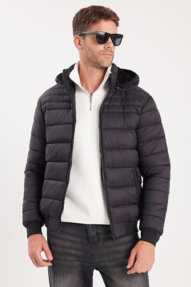 Men's Relax Fit Comfortable Cut Double Pocket Hooded Warm Black Coat with Fleece Inside